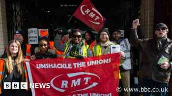 RMT members at Network Rail vote to accept pay deal