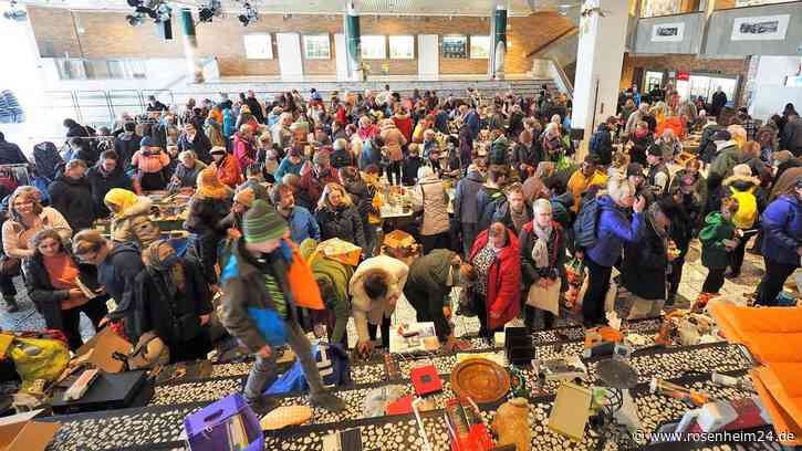 7. Verschenk-Markt der Aiblinger Tauschfreunde ein großer Erfolg
