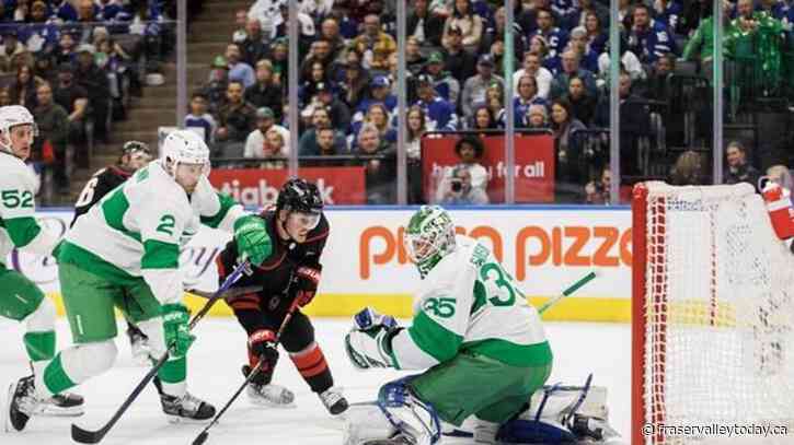 Luke Schenn settling back into life with Maple Leafs after trade