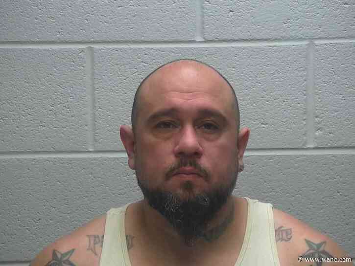 Police: Man with shotgun leads to 4 arrests for drug trafficking