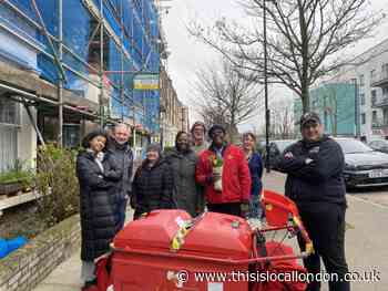 Drayton Park residents' farewell to postman Dave Whyte
