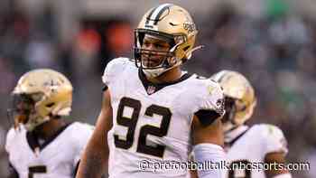 Marcus Davenport officially signed Vikings contract on Monday