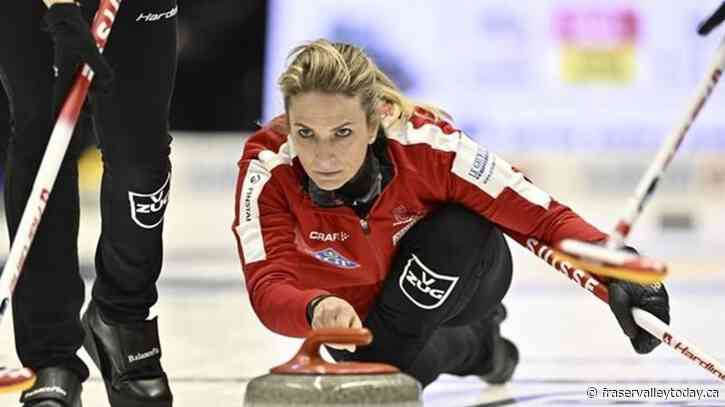 Undefeated Switzerland edges Canada 7-6 at world women’s curling championship