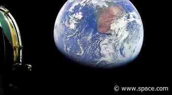 Spectacular SpaceX video shows Earth as beautiful blue marble in blackness of space