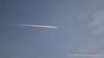 Watch likely Chinese rocket body burn up over Texas (video)