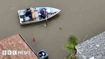 California battles heavy floods with more rain and wind to come