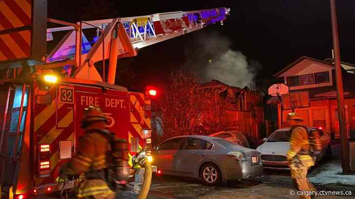 Early morning fire rips through 2 northeast Calgary homes
