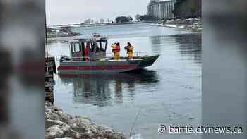 Boat capsized in frigid Georgian Bay