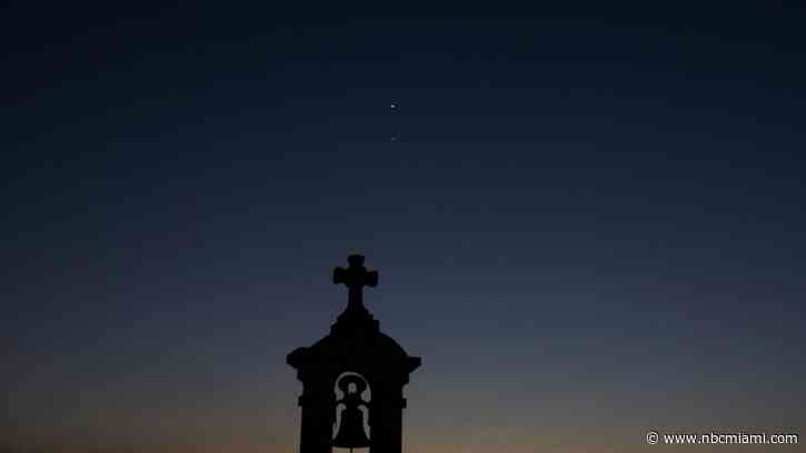 5 Planets Will Be Visible in Florida's Night Sky at the Same Time This Month. Here's How You Can Best See Them