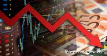 Bitcoin Sinks Below $27K as Fed, Powell Keep Focus on Inflation