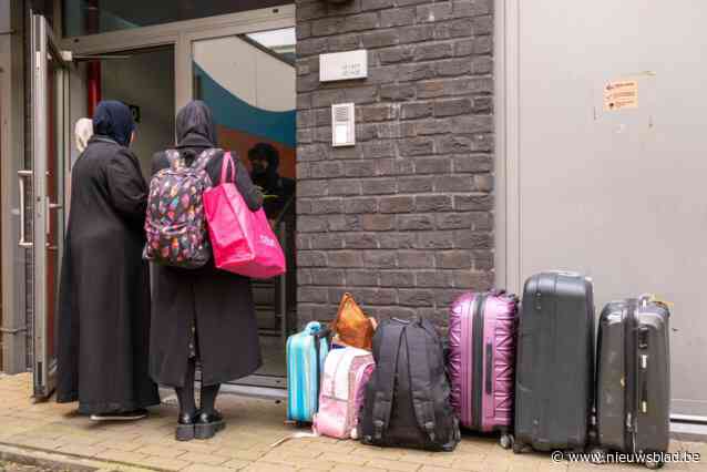 Gezin van Yasmina* (27) op straat na uithuiszetting door stad: “We hebben er echt alles aan gedaan om hen te helpen”