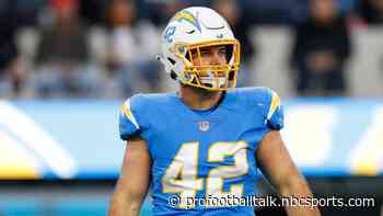 Vikings agree to terms with Troy Reeder