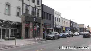 Barrie's popular downtown patio program returns with extension to retailers