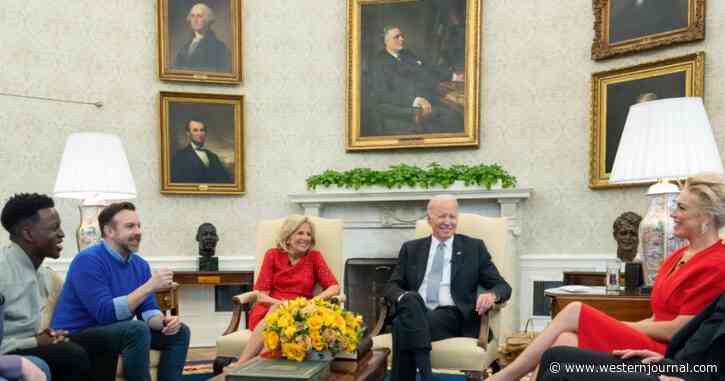 Actors' Choice of Clothing, Footwear in Oval Office Sparks Debate: 'This Country Is Going to Hell'