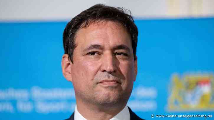 Ministerien müssen nach Rede und Antwort stehen