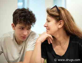 Close Bond With Your Teen Can Keep Them Physically Healthy, Too: Study