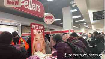 Crowds of Toronto shoppers lined up for grand reopening of Zellers