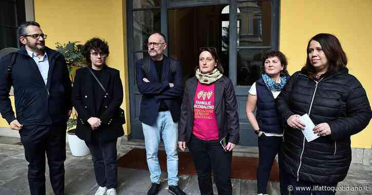 Figli nati da coppie omogenitoriali, il prefetto di Milano: “Circolare nasce da sollecitazioni formali di consiglieri di minoranza del Comune”
