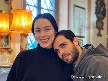 Aurora Ramazzotti si sposa? Il dettaglio nella foto che non è sfuggito ai fan