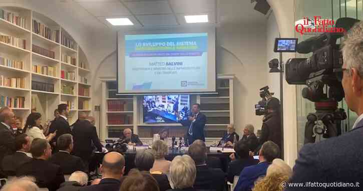 Salvini presenta il ponte sullo stretto di Messina come la “principale cura antimafia per la Sicilia e la Calabria” – Video
