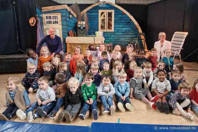 Lokaal bestuur trakteert op magie van theater in Putse basisscholen: “Kinderen genieten er enorm van”
