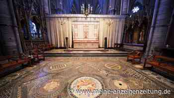 Westminster Abbey bietet strumpfsockige Führungen an