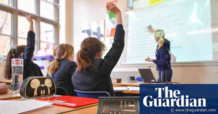 Teacher vacancies in England 93% higher than pre-pandemic, study finds