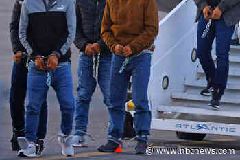 U.S. starts flying migrants caught crossing northern border south to Texas