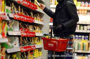 Streit im Supermarkt in Vlotho: Mann soll mit Waffe gedroht haben