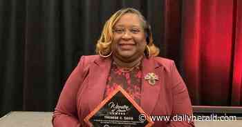 Nicor Gas VP named a 'Women of Power' by Quad County Urban League