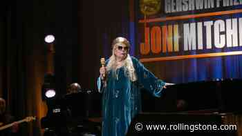 Watch Joni Mitchell Perform ‘Summertime’ at Gershwin Prize Concert