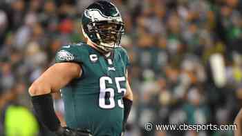 Eagles sign Lane Johnson to one-year, $33.4 million extension, locking up star right tackle through 2026