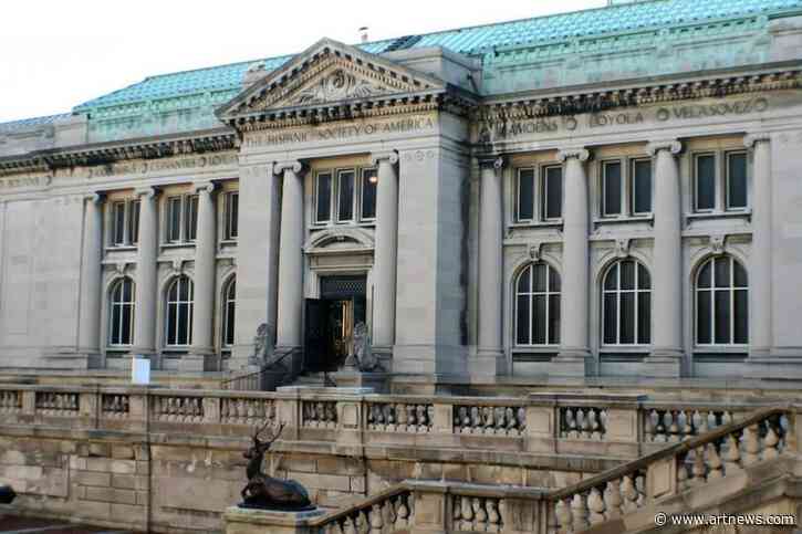 Following Failed Negotiations, Hispanic Society Workers to Go on Permanent Strike 