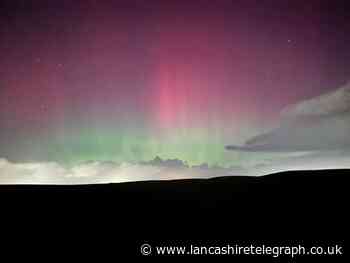 Woman takes stunning picture of the northern lights in Rivington