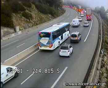 Un motard grièvement blessé dans un accident sur l'autoroute A8, un embouteillage en direction de l'Italie