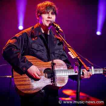 Jake Bugg headlines Royal Albert Hall for Teenage Cancer Trust