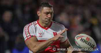 Hull KR dealt fresh injury blow as Ryan Hall ominously limps off