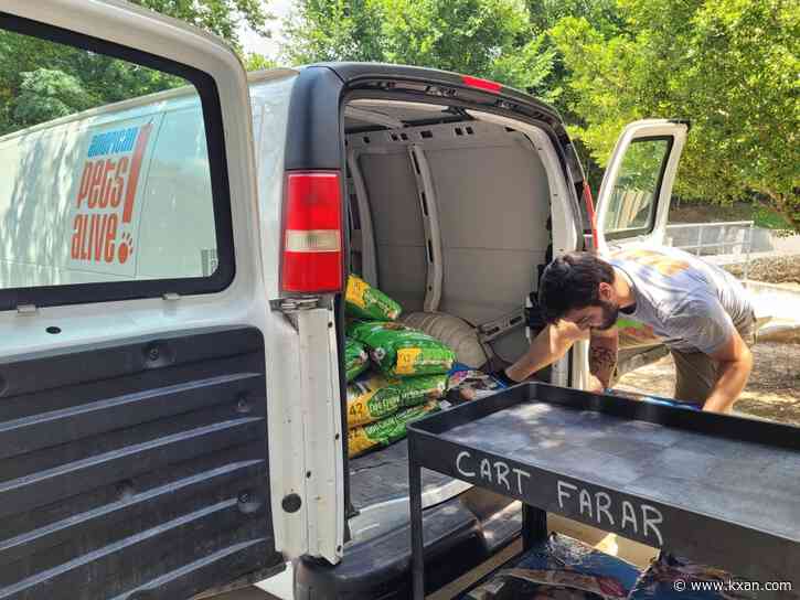 Public officials join Meals on Wheels Central Texas for annual campaign