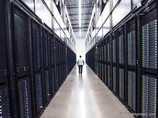 Apple, other tech firms push to curb U.S. government spying on texts, emails