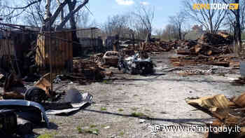 Gli sfasci ancora lì, la bonifica che non c'è: sulla Togliatti dopo il maxi incendio tutto è fermo