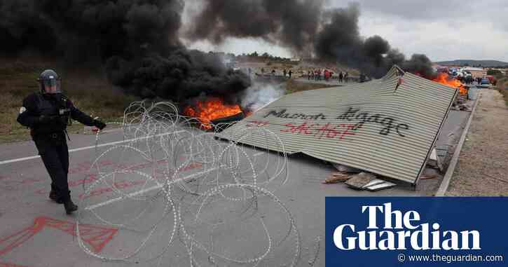 ‘Democracy is broken’: French public divided on pensions and protests