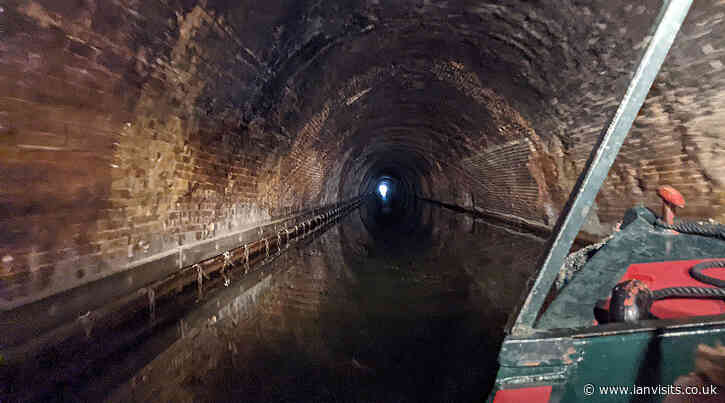 Tickets Alert: Boat trip through a tunnel under Islington town centre