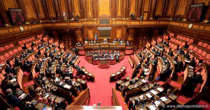 Decreto Pnrr, l’emendamento di Fdi-Lega per cancellare lo stop alle porte girevoli per i magistrati in politica: il tentativo bloccato (per ora)