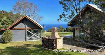 Unique bush hideaway on the edge of the ocean