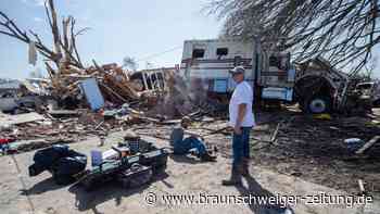 Tornado tötet mehrere Menschen - weitere Stürme erwartet