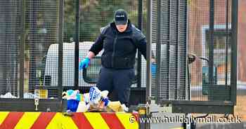 Police searching Queens Gardens after Hull murder inquiry launched - live updates