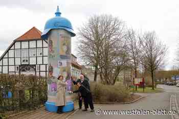 Litfaßsäule in Stift Quernheim wirbt für das Kreisgeschichtsfest