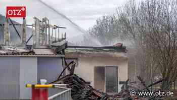 Hoher Schaden bei Großbrand eines Discounters in Kahla