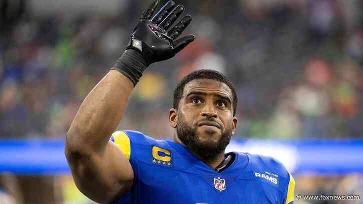 Bobby Wagner, All-Pro linebacker, agrees to rejoin Seahawks on one-year deal