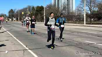 Runners say it's 'great to be back' at Around the Bay race, last at FirstOntario Centre for 'a while'